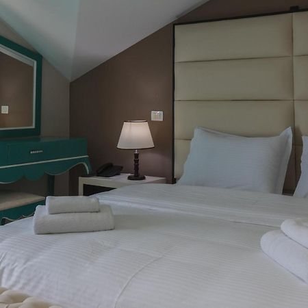 "L'Art De Vivre" Resort Korce Eksteriør bilde