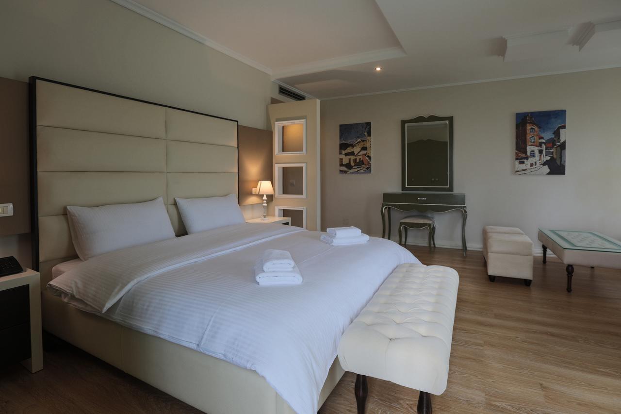 "L'Art De Vivre" Resort Korce Eksteriør bilde