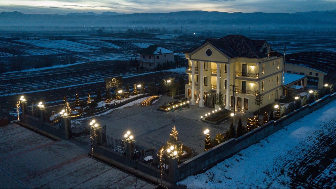 "L'Art De Vivre" Resort Korce Eksteriør bilde