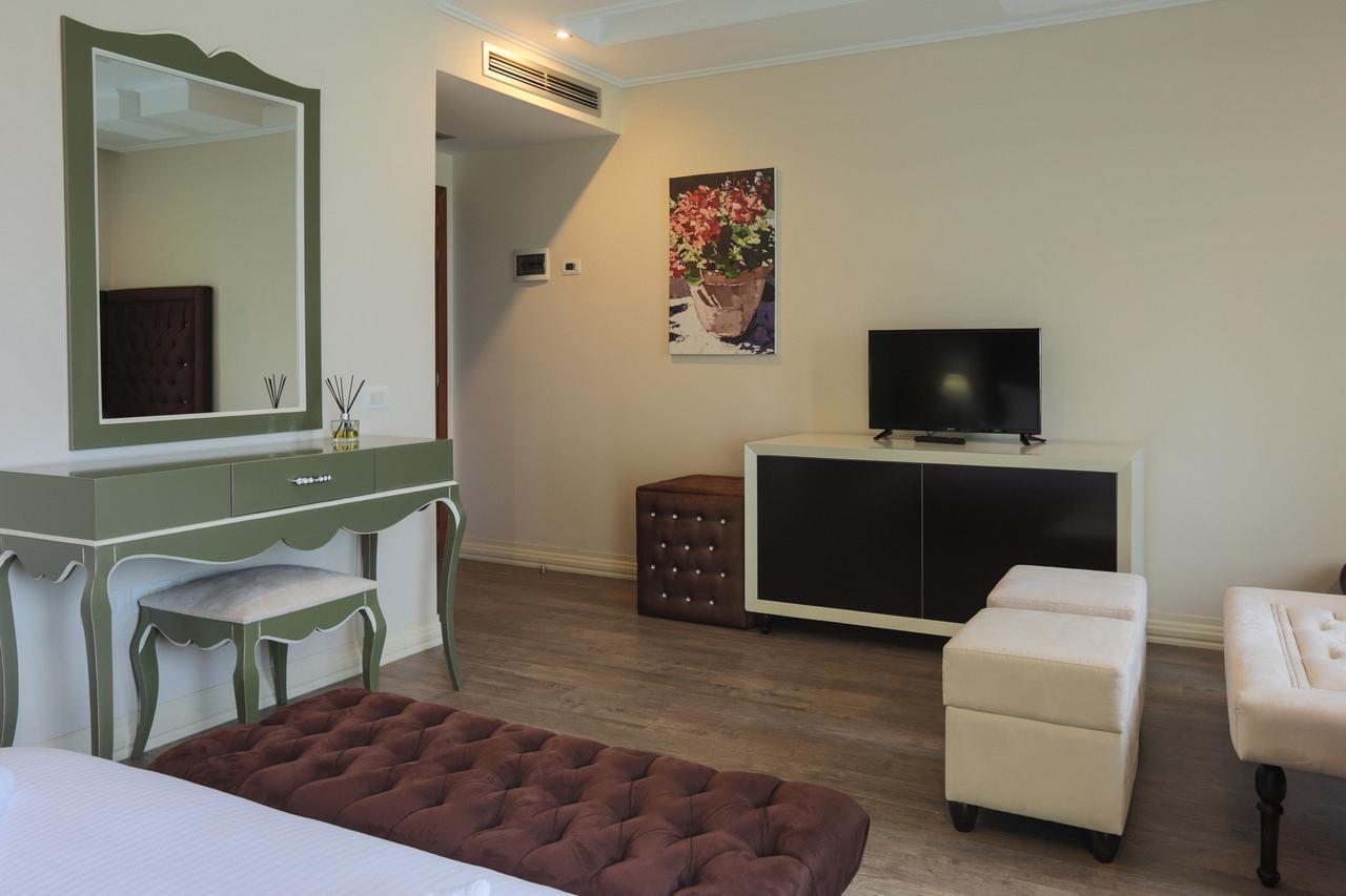 "L'Art De Vivre" Resort Korce Eksteriør bilde