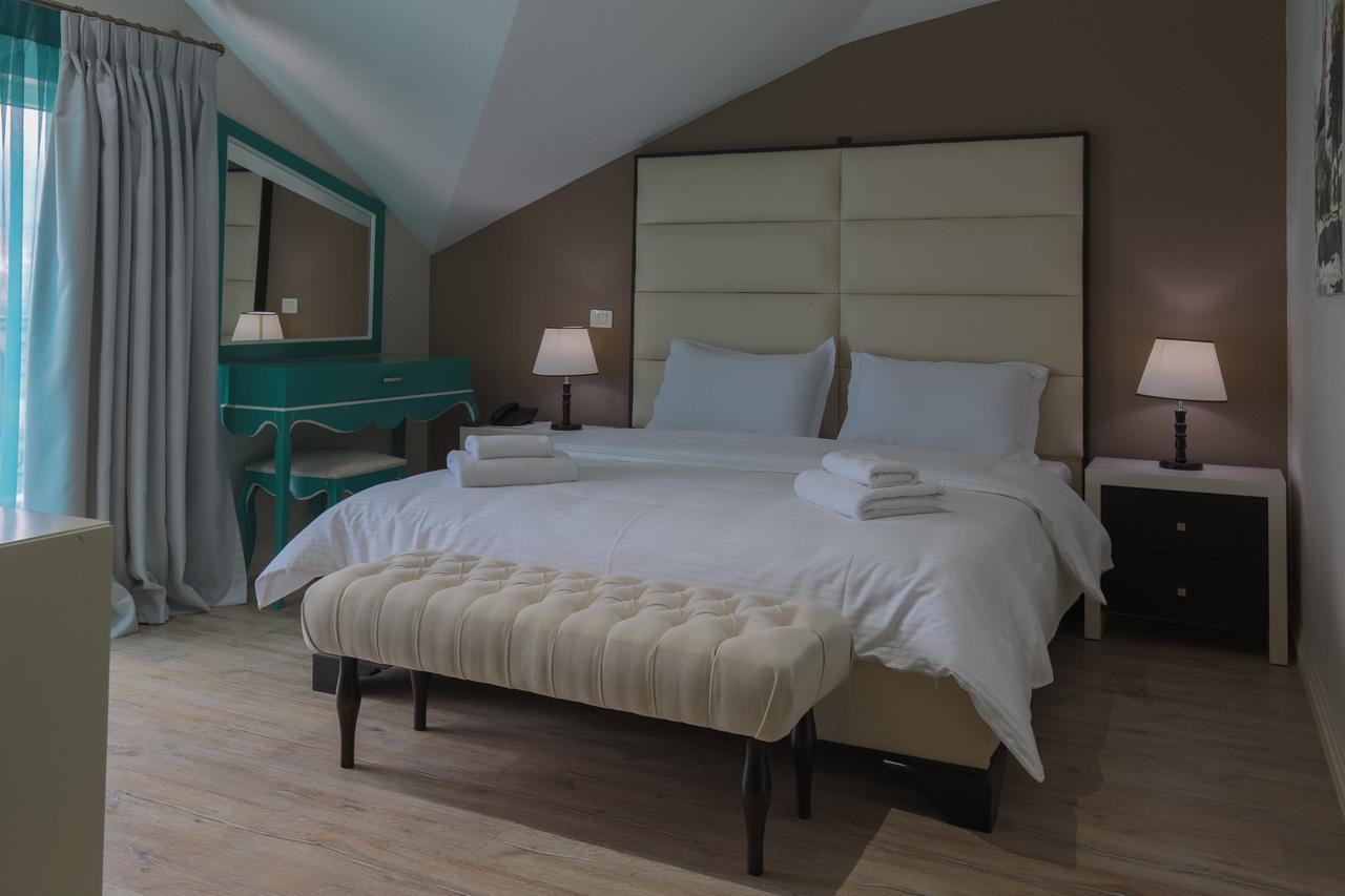 "L'Art De Vivre" Resort Korce Eksteriør bilde